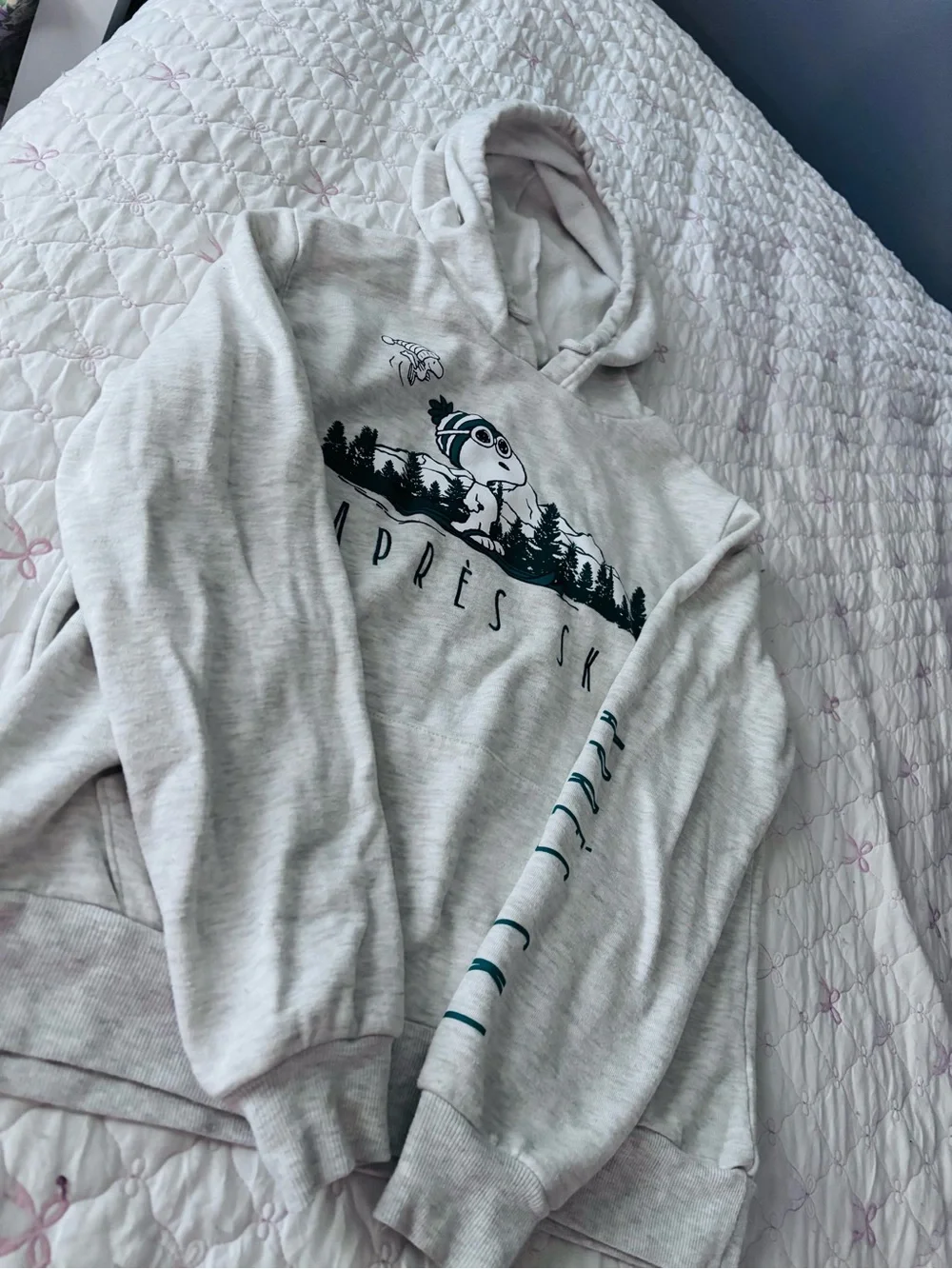 Peanuts •light gray